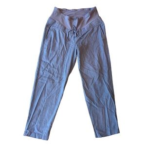 H&M Maternity Gray/Blue Cropped Linen Blend Pants Maternity Size Medium NWT